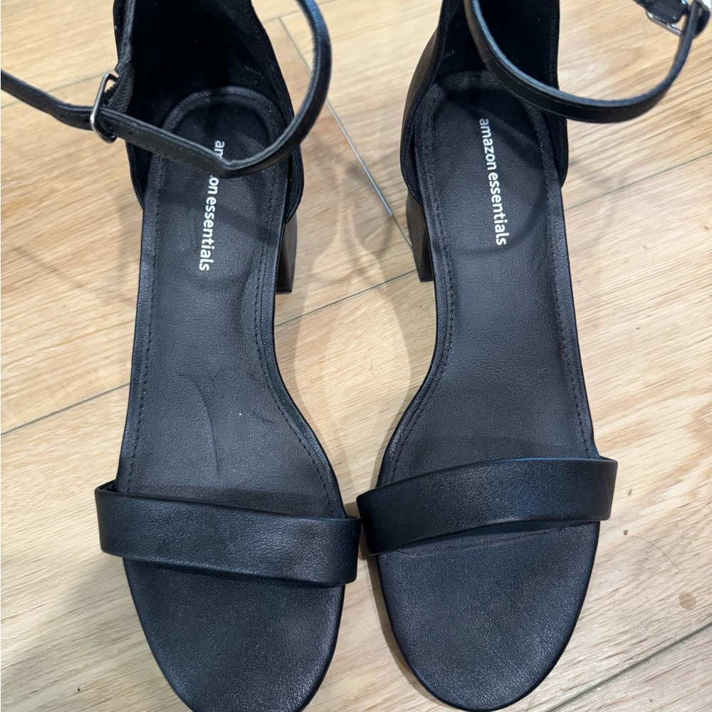 Amazon Essentials Women's Classic Open Toe Black Strappy Heels